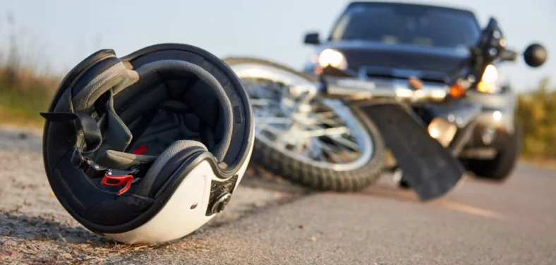 Consejos prácticos para evitar accidentes en moto